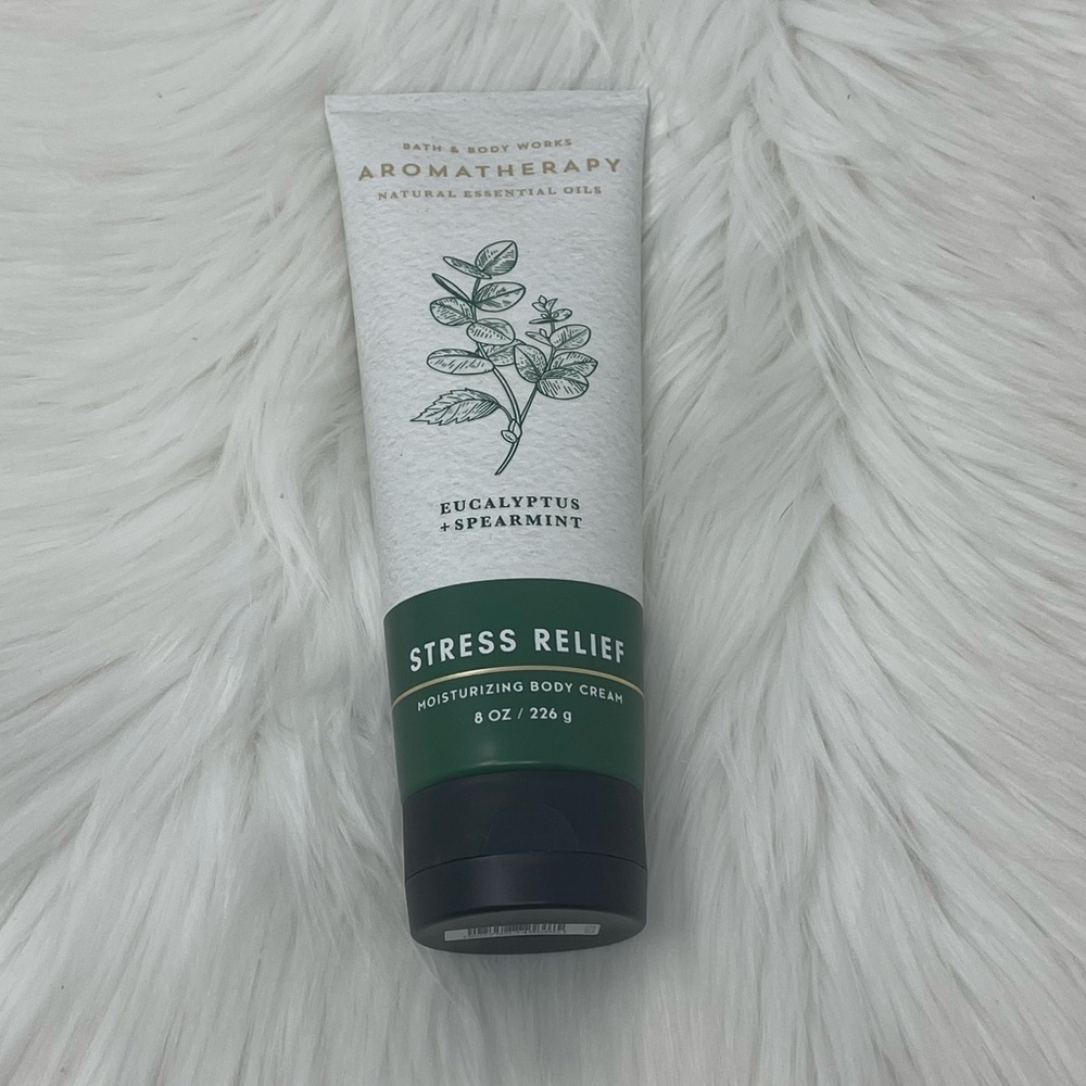 Bath & Body Works Aromatherapy Stress Relief Cream - Picture 3 of 6